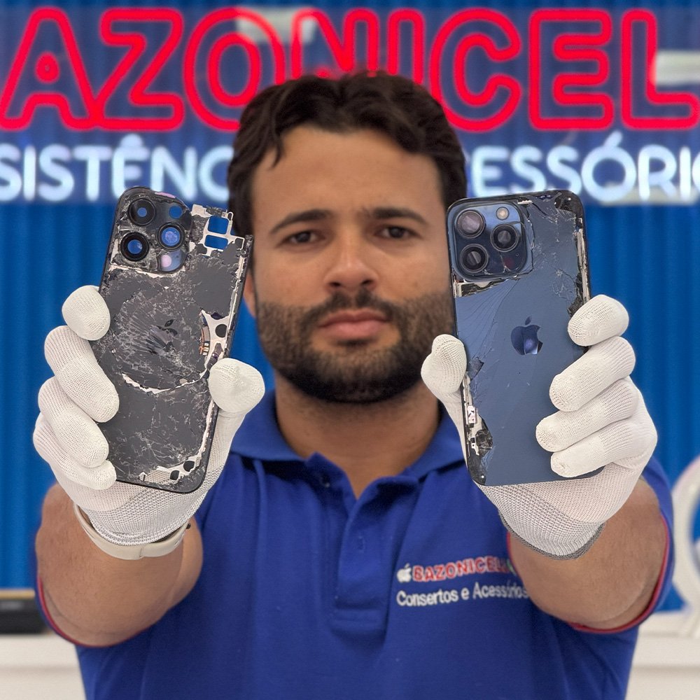 Troca da tampa traseira de smartphone realizada pela Bazoni Cell